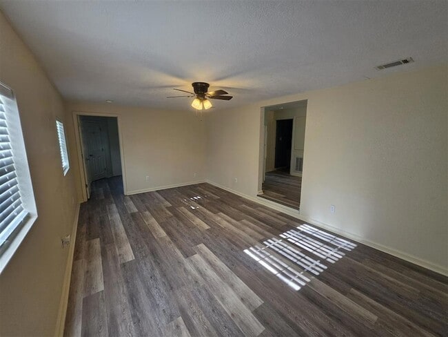 Foto del edificio - 3329 Western Meadows Dr