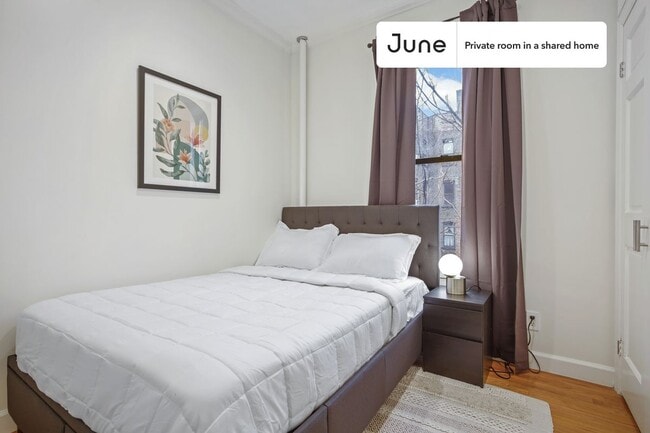 Private bedroom in 4 bed/1 bath Home - Private bedroom in 4 bed/1 bath Home