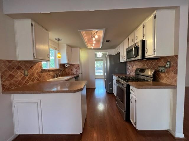 Building Photo - 1403 Gracy Dr