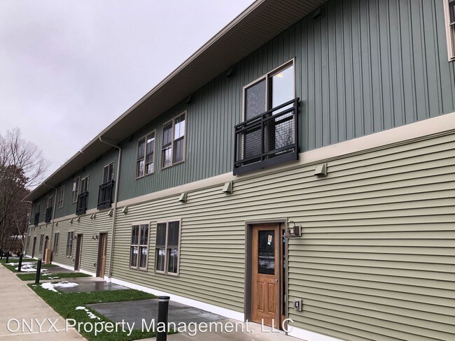 Foto del edificio - 128 Vineyard Ave