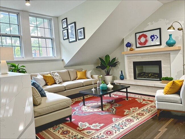 Building Photo - 100 Charles St