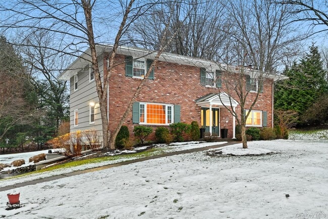 Building Photo - 11 Orchard Cir