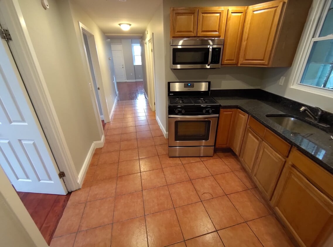 77 Whitney Ave Unit 3, New Haven, CT 06510 Apartments in New Haven, CT