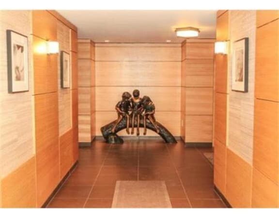 Foto del edificio - 446 Belgrade Ave