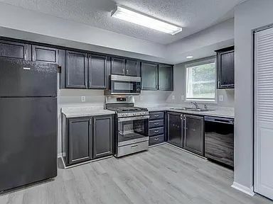 Foto del edificio - 311 Monroe St