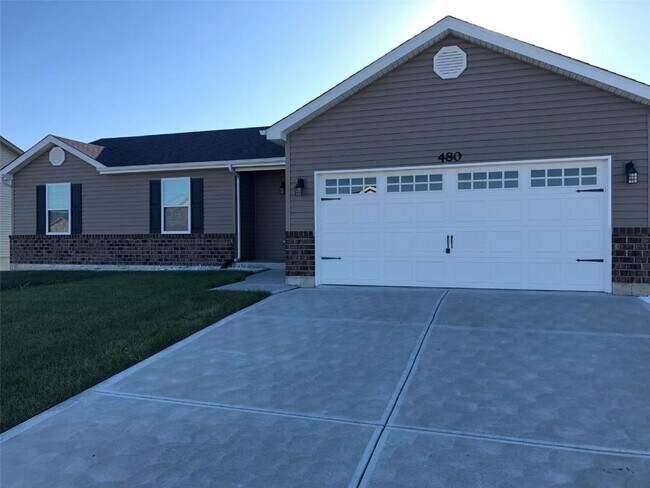 Foto del edificio - 480 Honeysuckle Creek Dr