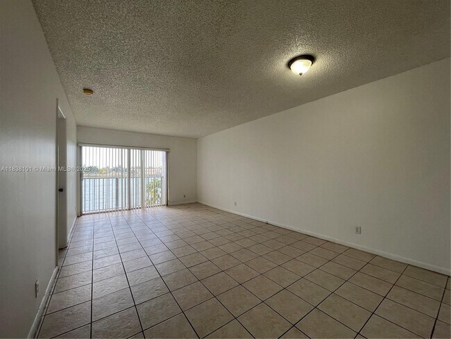Building Photo - 8720 N Sherman Cir