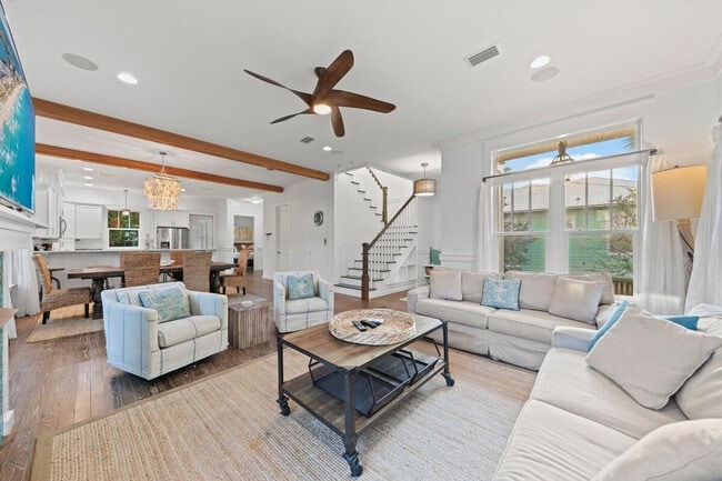 Foto del edificio - 285 Cassine Garden Cir