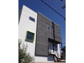Building Photo - 1296-1298 W 37th Pl