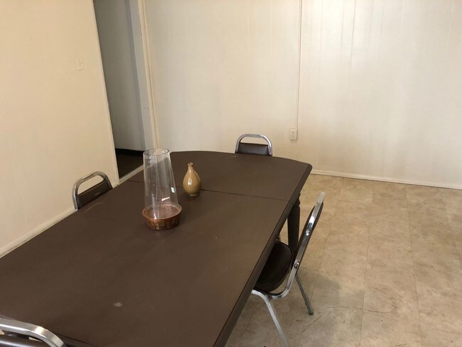 Foto del edificio - 1404 N 3rd St