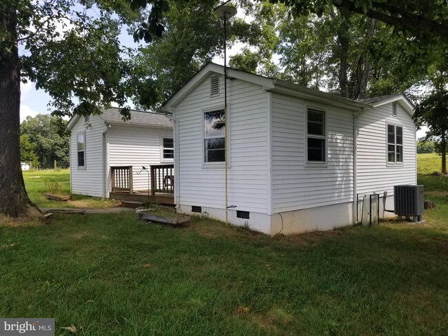 Foto del edificio - 8724 Granite Springs Rd