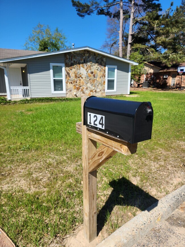 Foto del edificio - 124 Shawns Way