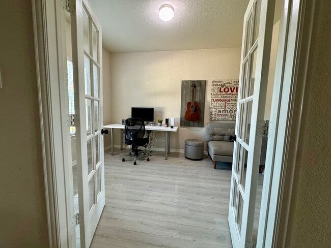 Foto del edificio - 247 Posey Pass