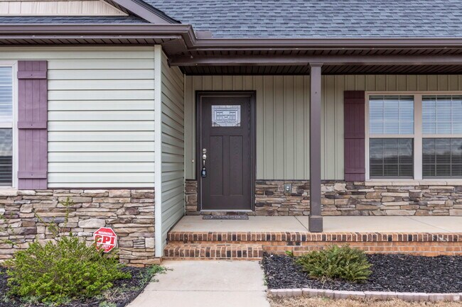 Building Photo - 157 Deyoung Meadows Dr