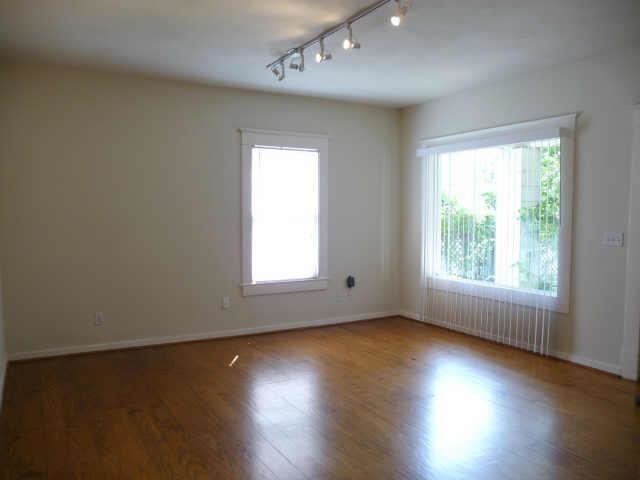 Foto del edificio - 1112 Fairview St