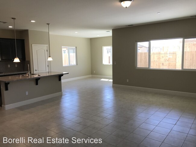 Foto del edificio - 2 br, 2 bath House - 813 Grace Ave.
