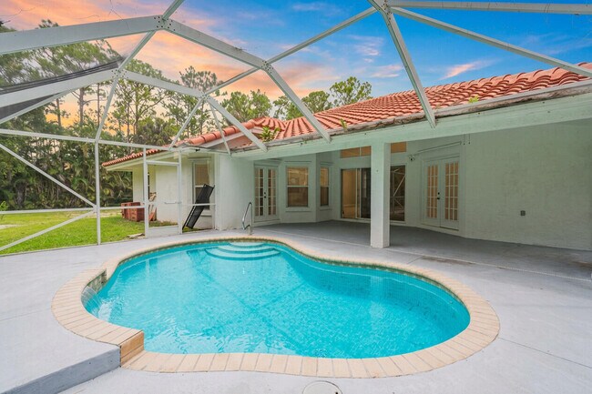 Foto del edificio - 15845 83rd Ln N