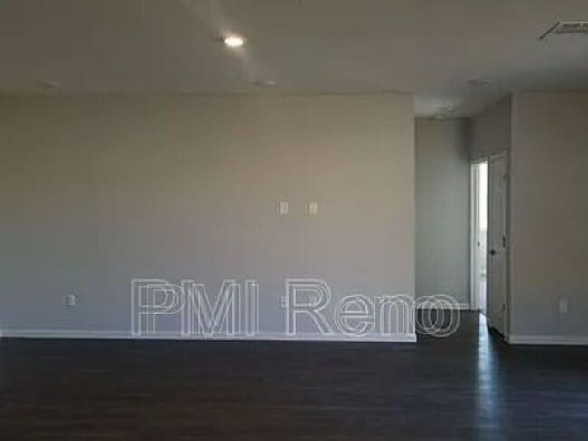 Foto del edificio - 8402 Simsbury Dr