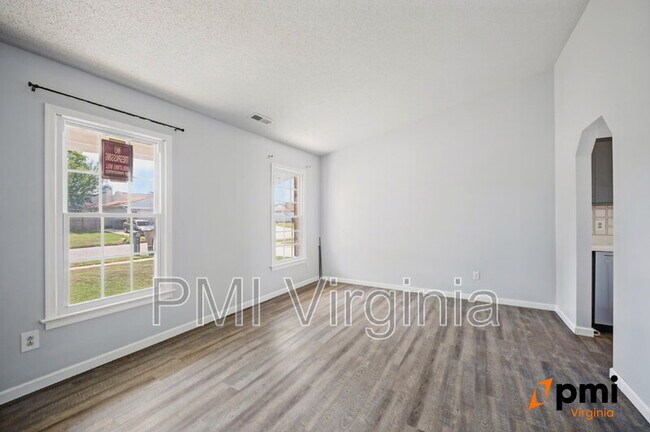 Foto del edificio - 1701 Darrow St