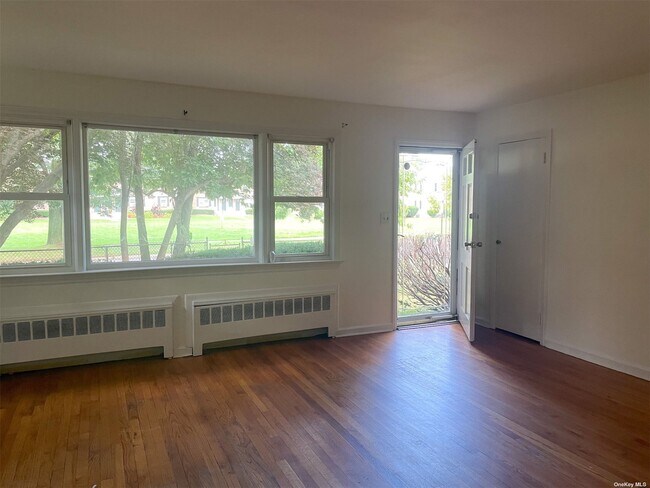 Building Photo - 171 Lenox Rd