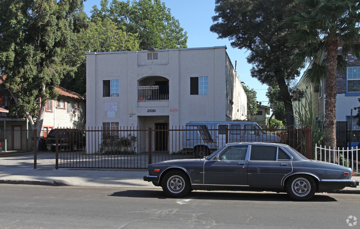 Building Photo - 2616 Idell St