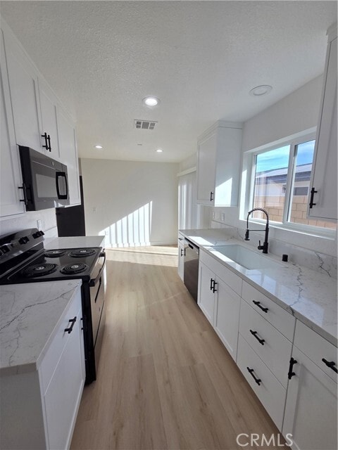 Building Photo - 34757 Ave H