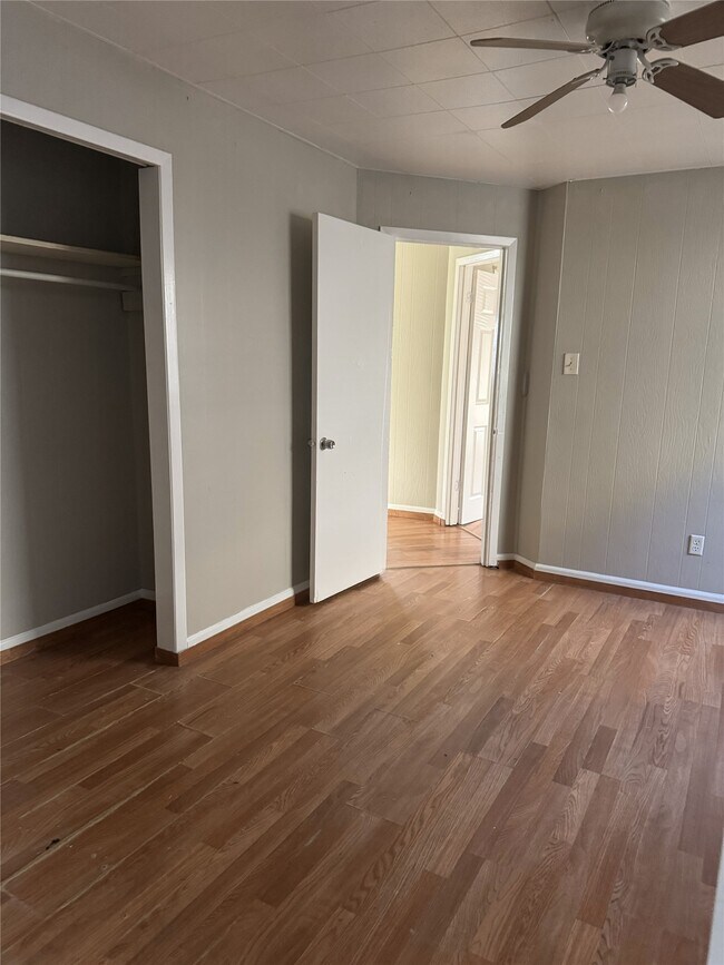 Building Photo - 705 Smokey River Bend