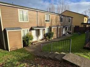 Building Photo - 5153-5159-5159 NE Killingsworth St