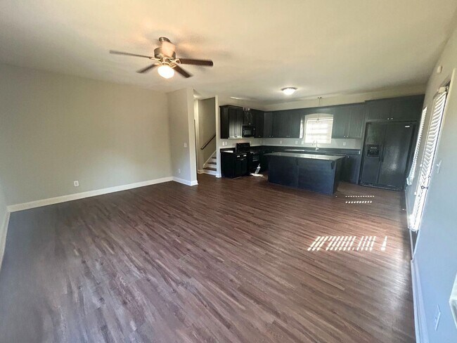 Building Photo - PRE-LEASING FOR AUGUST 2026!