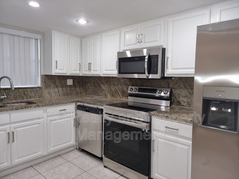 Foto principal - 10 NW 87th Ave