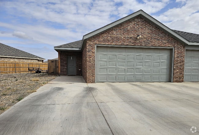 Building Photo - 5536 Itasca St