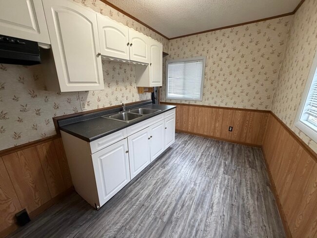 Building Photo - 509 Shadowlawn-