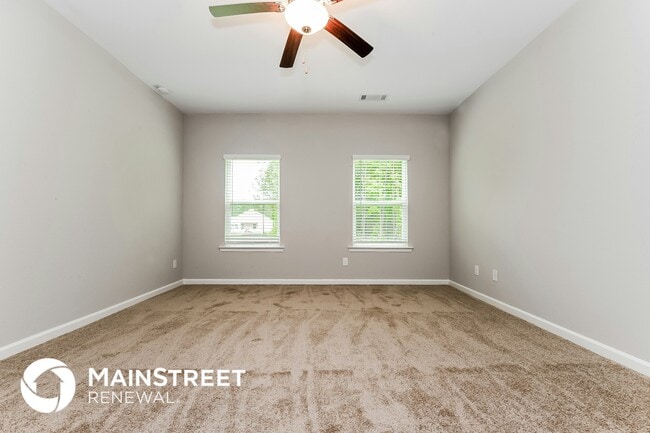 Building Photo - 135 Ashley Trace