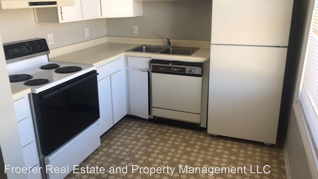 Building Photo - 2 br, 1 bath House - 111 24th street #201