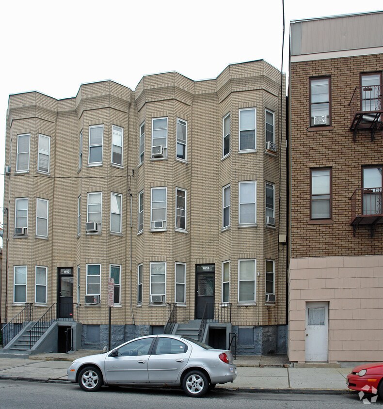 Primary Photo - 1615 New York Ave