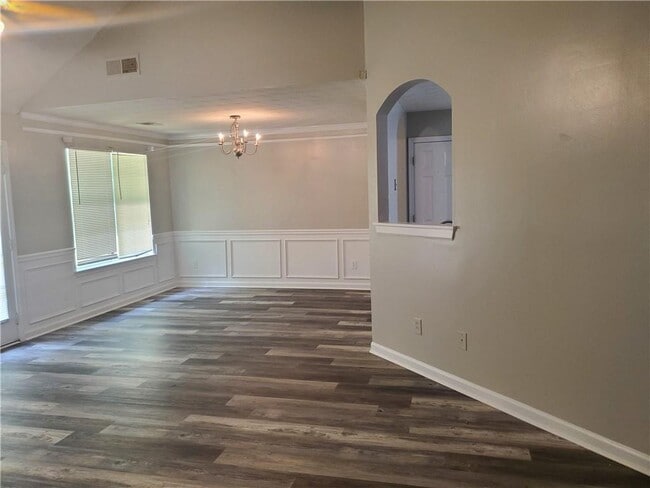 Building Photo - 35 Lassiter Dr