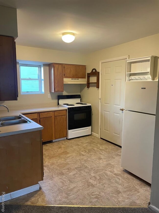 Foto del edificio - 8536 Perry Rd