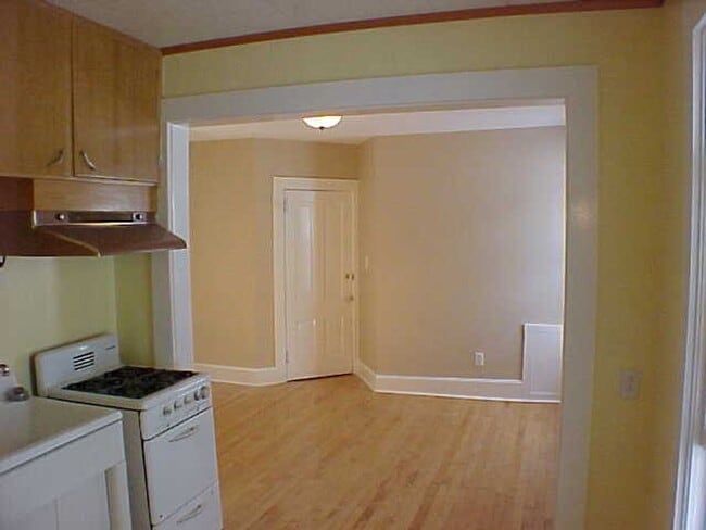 Foto del edificio - 215 E Mifflin St