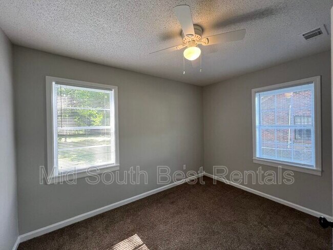Foto del edificio - 3203 Winslow Rd