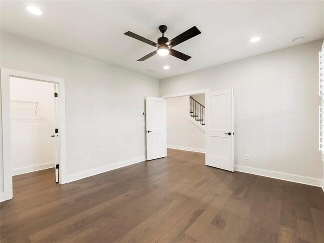 Building Photo - 355 Chiswick Cir