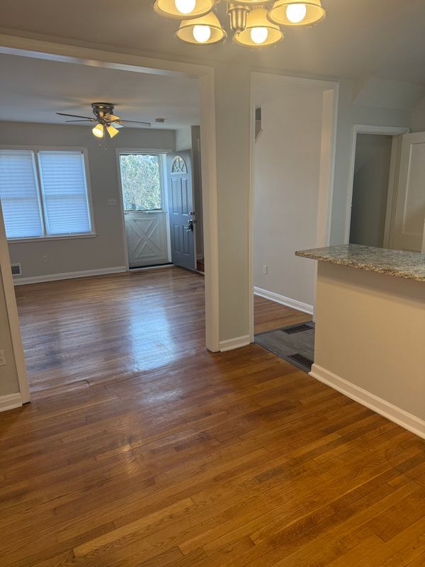 Foto del edificio - 5512 Northwood Dr