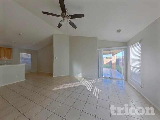 Foto del edificio - 6540 Geneva Ln