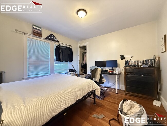 Foto del edificio - 19 Cresthill Rd