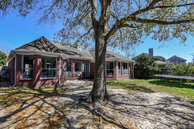 Foto del edificio - 20011 Polly Creek Way