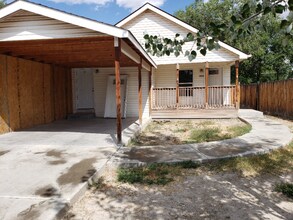 Building Photo - 2828 Elm Ave
