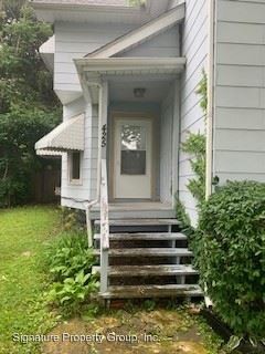 Primary Photo - 425 Division St