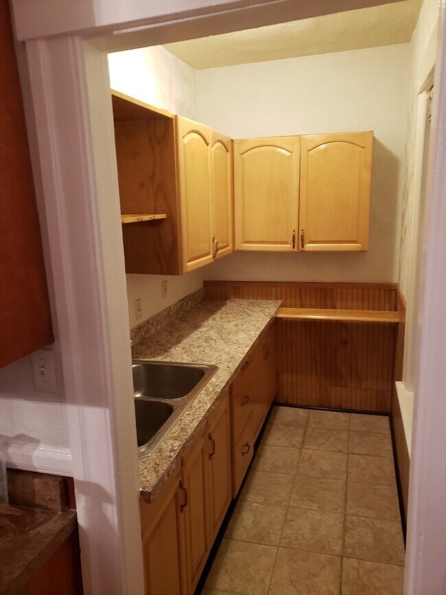 26 Hitchcock Rd, Worcester, MA 01603 Apartments in Worcester, MA