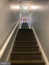 Building Photo - 400-18 W Walnut Ln