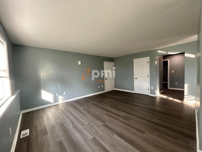 Foto del edificio - 5930 Fiesta Ave