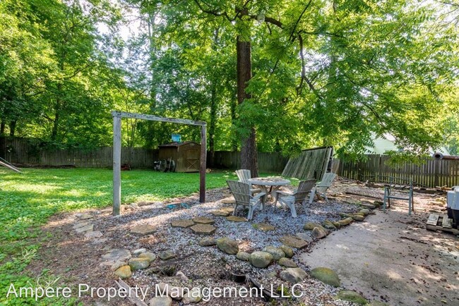 Building Photo - 4 br, 3 bath House - 4363 Montview Dr